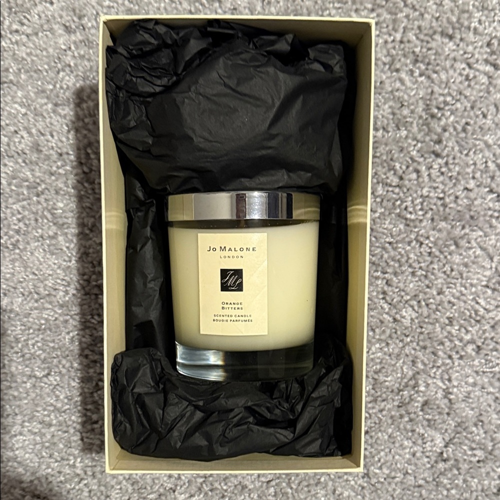 Jo Malone Cream and Black Scented Candle